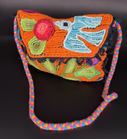 Bunte Ethno-Umhängetasche Ayacucho Bunte Ethno-Umhängetasche Ayacucho – Textilien
