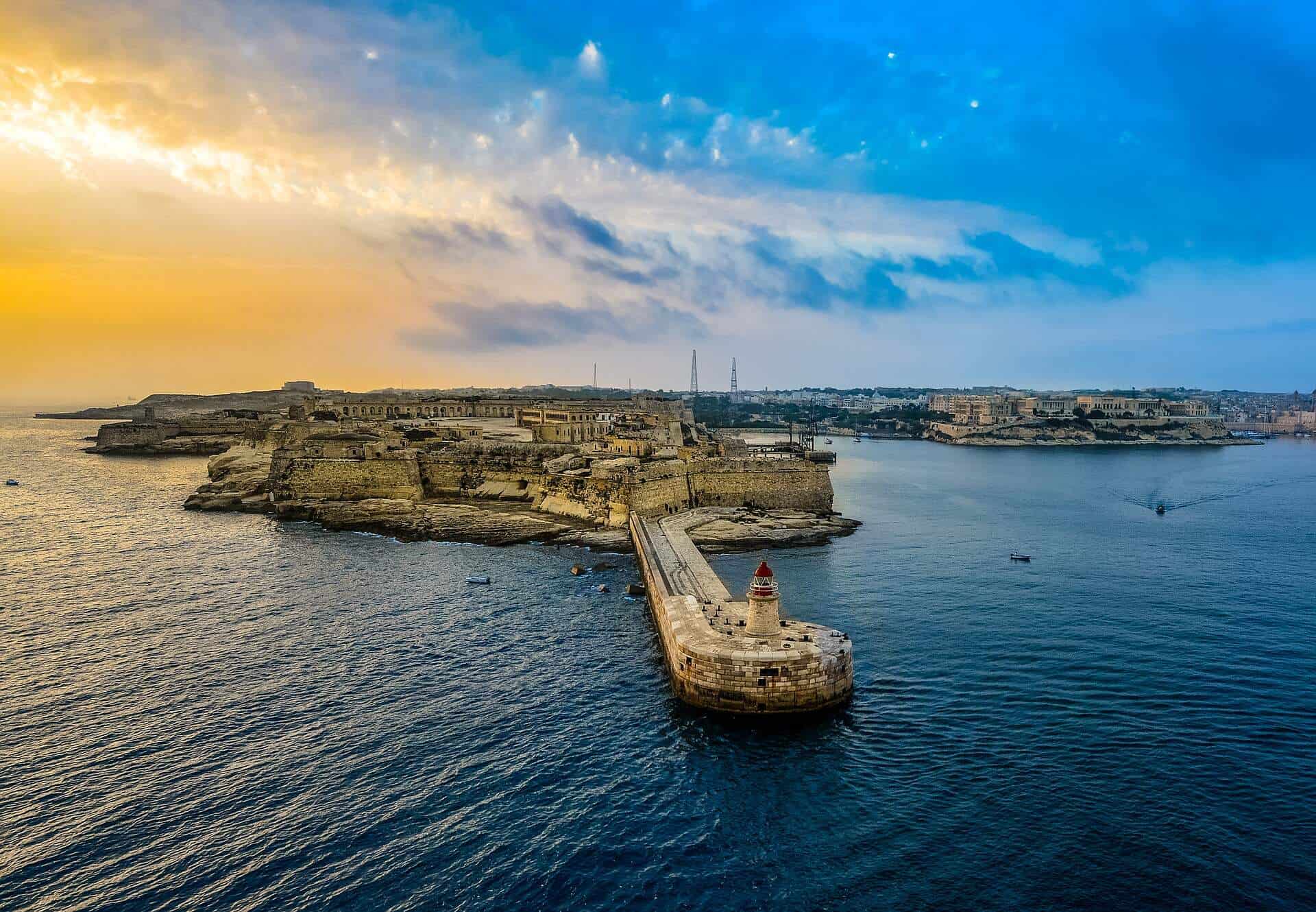 Dinosaurierfiguren auf Malta